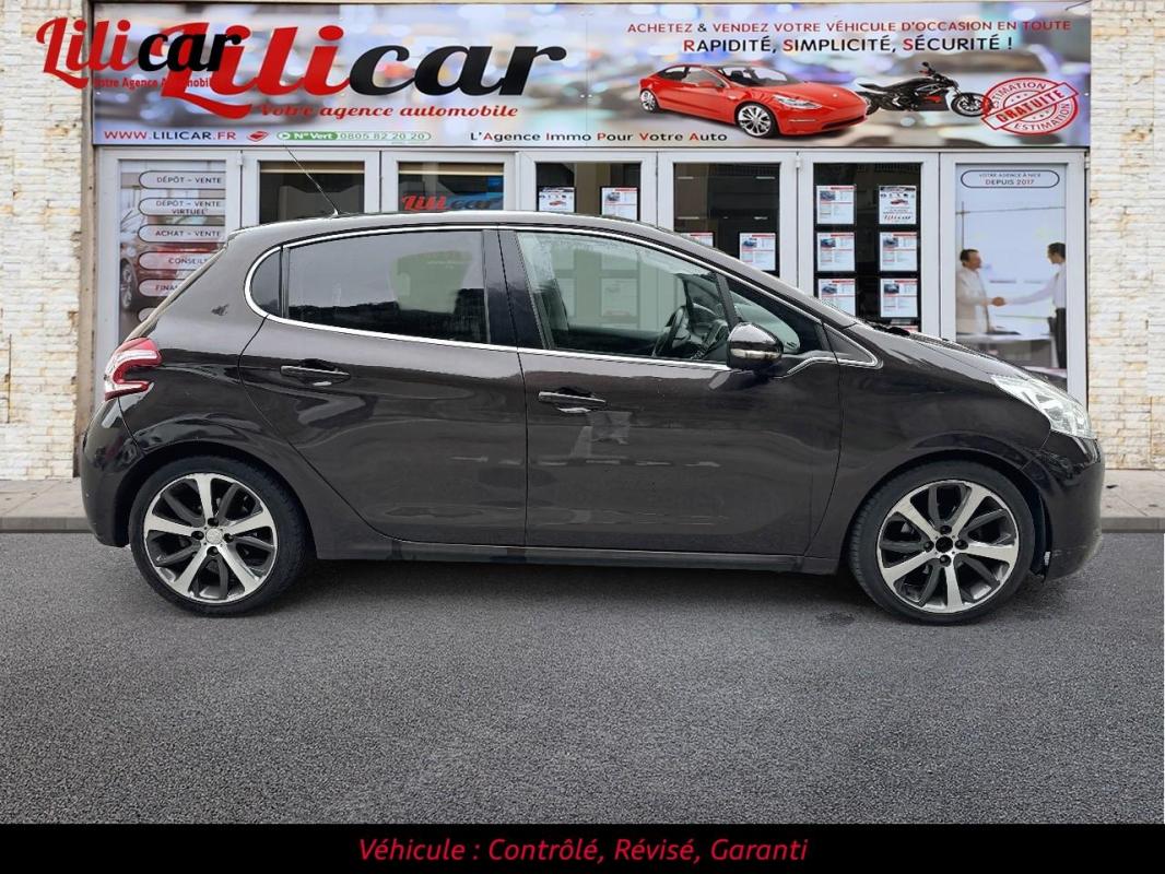 Peugeot 208 - 1.6 e-HDi FAP - 92ch Feline GARANTIE 12 MOIS
